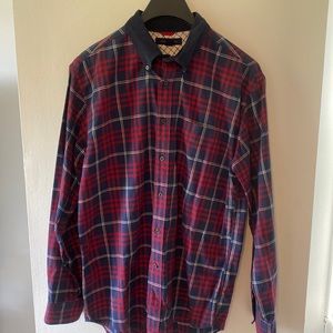 Vintage Tommy Hilfiger button down - long sleeve.